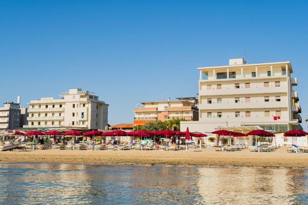 Why A Resort Is The Perfect Holiday Option